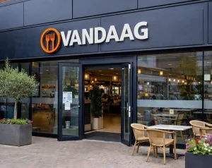 Home Vooraanzicht van restaurant Vandaag in Huizen.